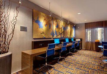 Courtyard By Marriott Madison East Hotel Exterior foto